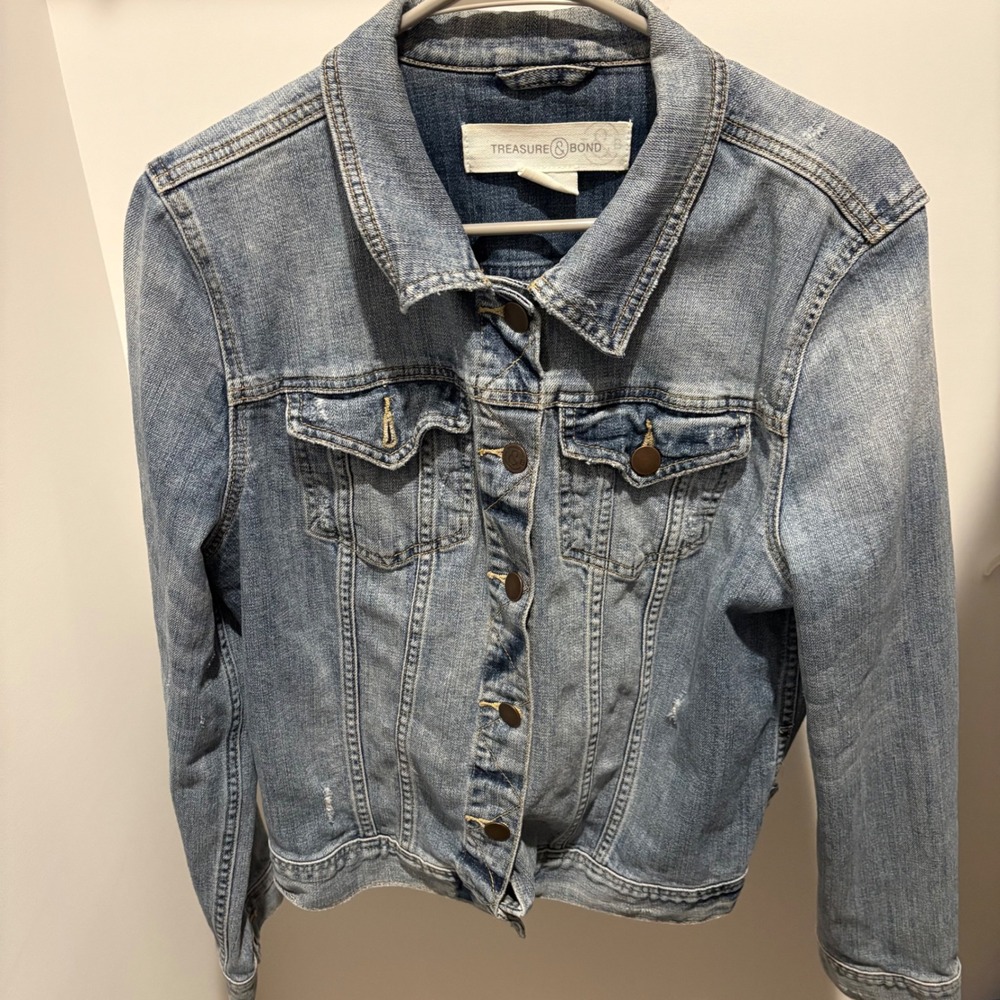 Treasure & Bond Denim Jacket Women's Size Large Classic Blue Wash Distressed